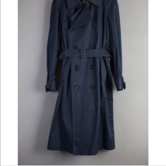 Burberry’s trench coat - Picture 3 of 14